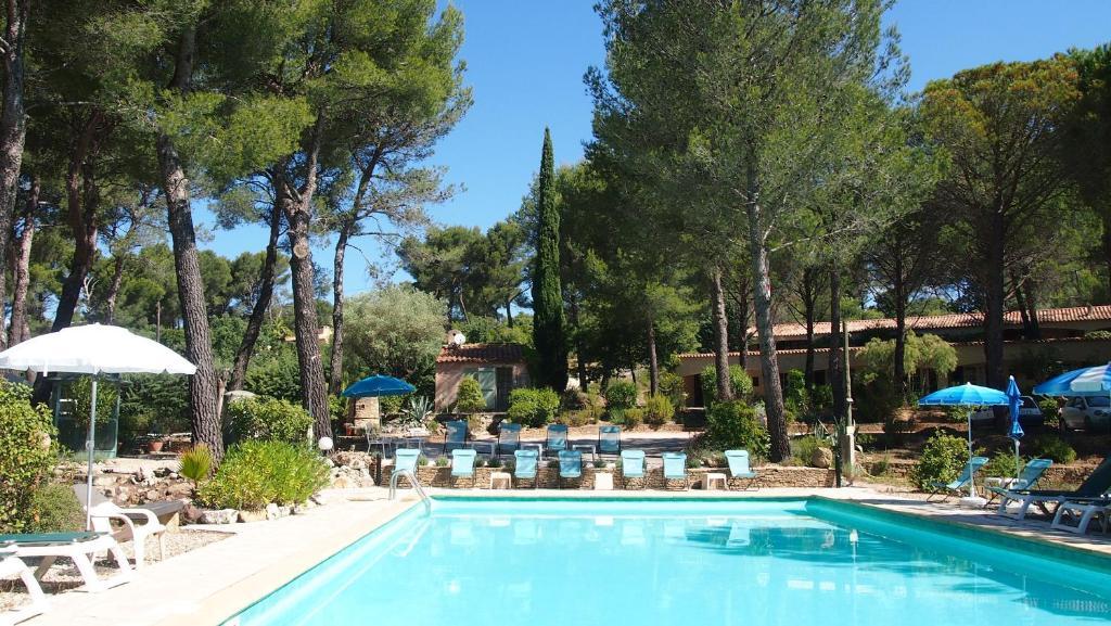 La Cigaliere Hotel Le Beausset Buitenkant foto